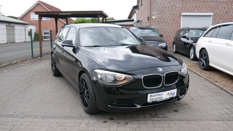 Schwarz Gebraucht 2012 BMW 116 Kleinwagen | 6.990 € (Fairer Preis) - Bild 1/4