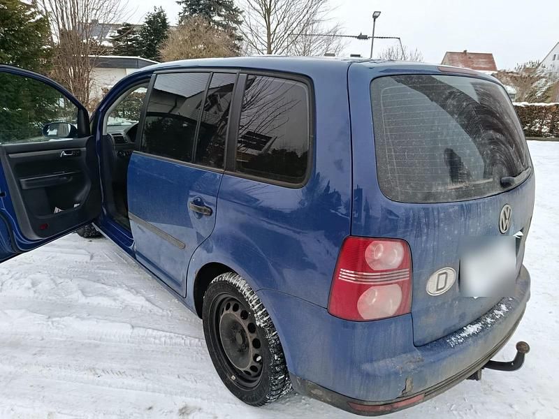 Gebraucht VW Touran 104 PS (76 kW) 2008 Blau Van / Kleinbus
