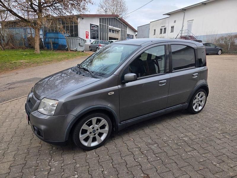 Gebraucht Fiat Panda 101 PS (74 kW) 2007 Grau Kleinwagen