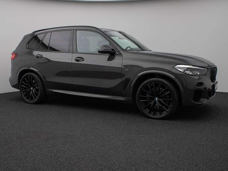 Gebraucht BMW X5 M 530 PS (389 kW) 2022 Bmw individual dravitgrauc36 SUV