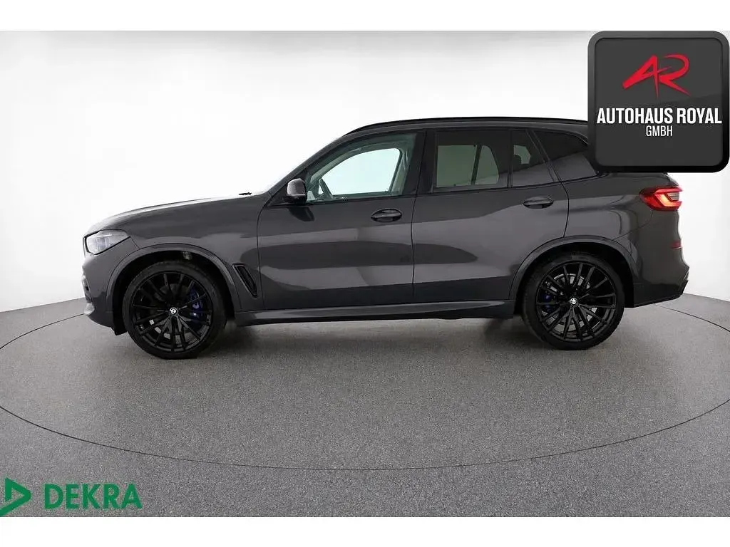 Gebraucht BMW X5 Shadowline 530 PS (389 kW) 2023 Grau (metallic) SUV