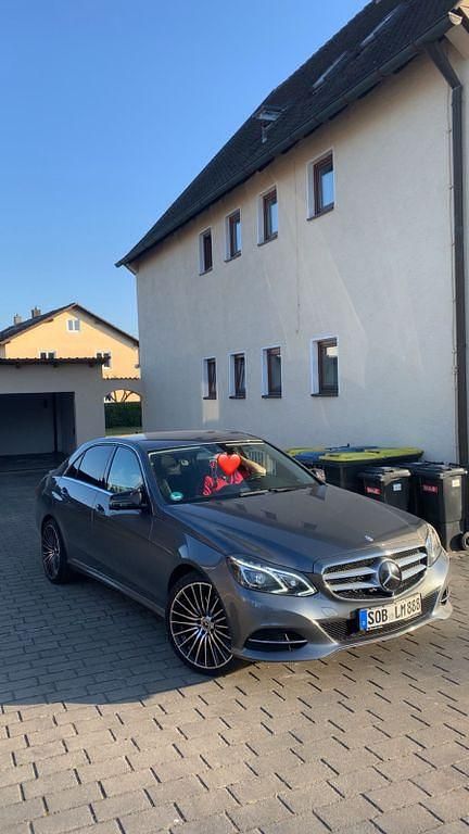 Gebraucht Mercedes E350 Avantgarde 258 PS (189 kW) 2015 Grau Limousine