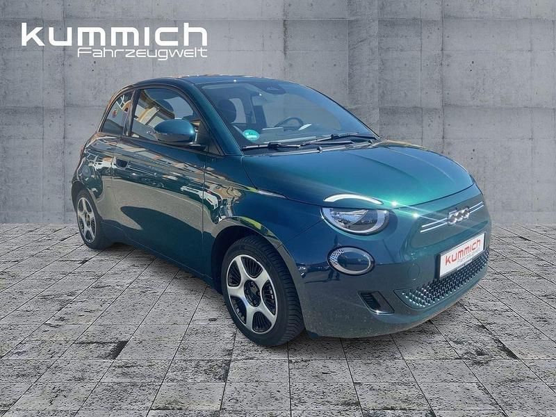 Gebraucht Fiat 500e Action 69 kW (95 PS) 2023 Grün Limousine