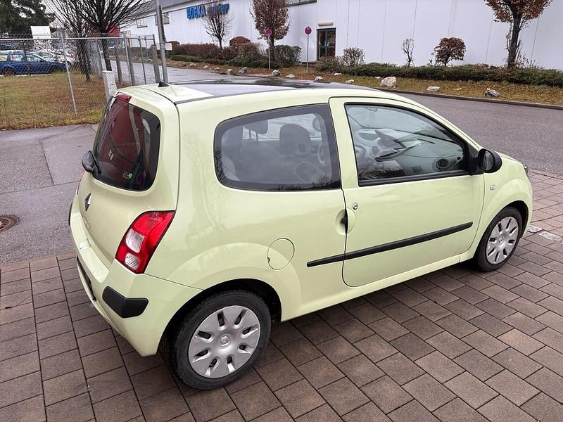 Używany Renault Twingo 59 KM (43 kW) 2008 Żółty Hatchback