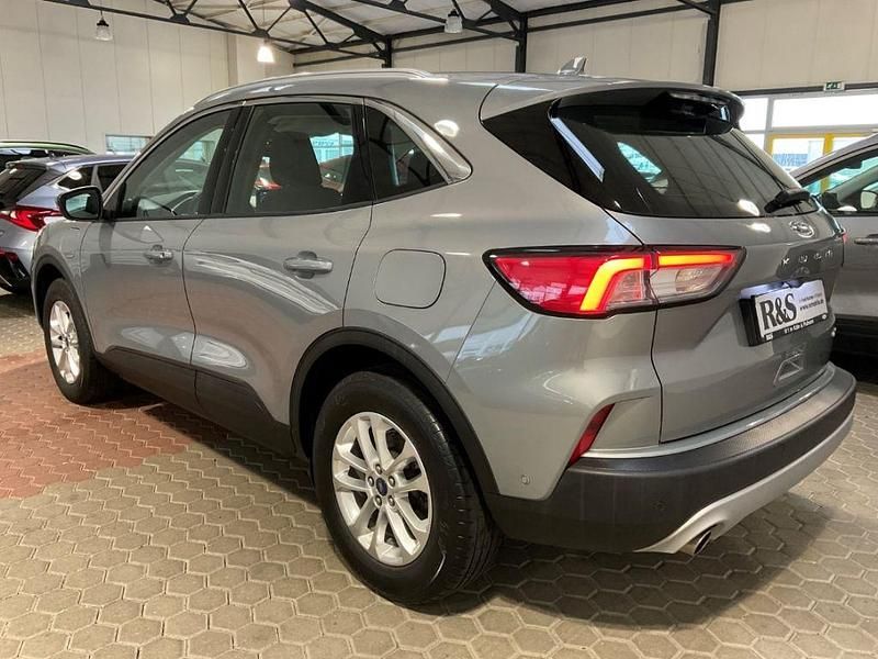 Gebraucht Ford Kuga Titanium 224 PS (164 kW) 2022 Silber SUV