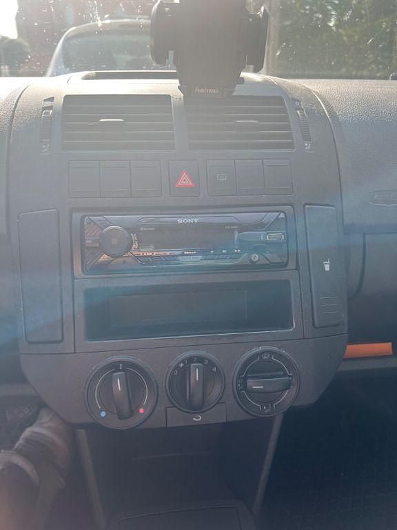 Gebraucht VW Polo Comfortline 64 PS (47 kW) 2003 Limousine