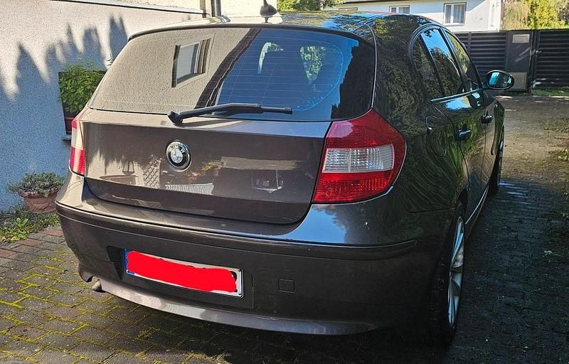 Gebraucht BMW 118 122 PS (89 kW) 2005 Braun Kleinwagen