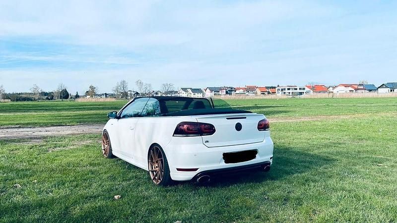 Gebraucht VW Golf Cabriolet R 265 PS (194 kW) 2013 Weiß Cabrio