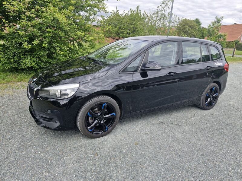 Schwarz Gebraucht 2019 BMW 216 Gran Tourer Advantage Van / Kleinbus | 17.250 € (Fairer Preis) - Bild 1/4