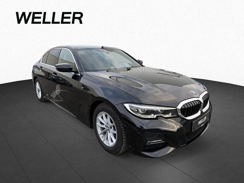 Gebraucht BMW 320 M Sport 184 PS (135 kW) 2022 Black sapphire (schwarz) Limousine