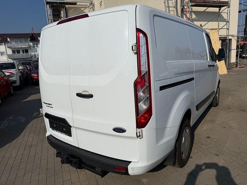 Gebraucht Ford Transit Custom 131 PS (96 kW) 2021 Weiß Van / Kleinbus