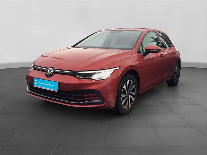 Gebraucht VW Golf VIII Active 110 PS (80 kW) 2022 Rot Limousine