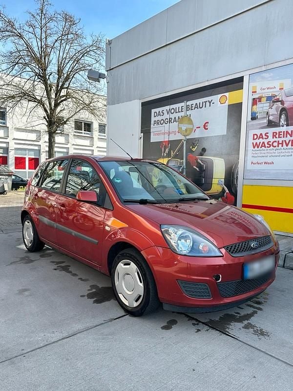 Usata Ford Fiesta 55 CV (40 kW) 2008 Arancione Utilitaria