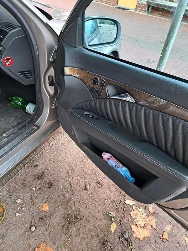 Gebraucht Mercedes E320 Avantgarde 204 PS (150 kW) 2004 Grau Limousine