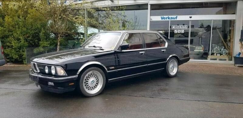Gebraucht BMW 735 218 PS (160 kW) 1985 Schwarz Limousine