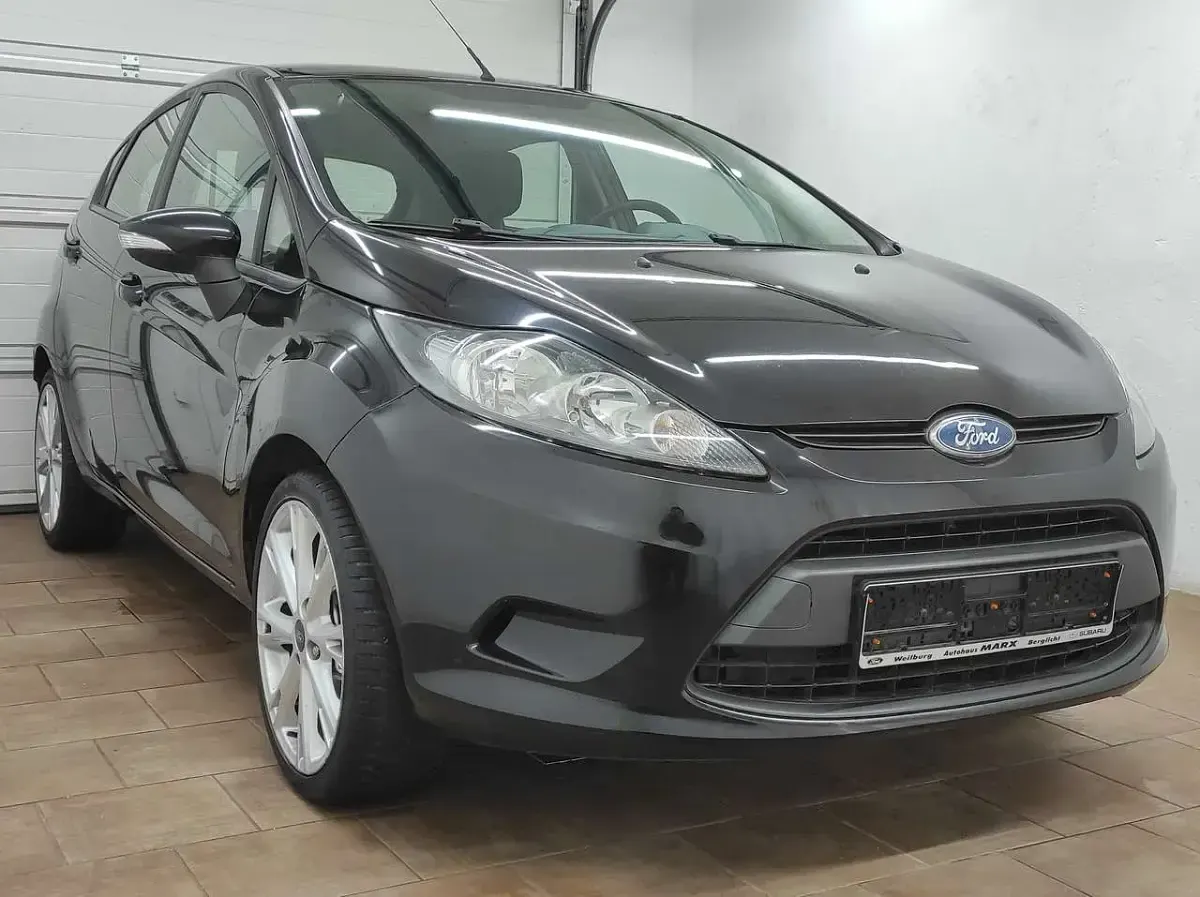 Używany Ford Fiesta 82 KM (60 kW) 2010 Czarny Hatchback