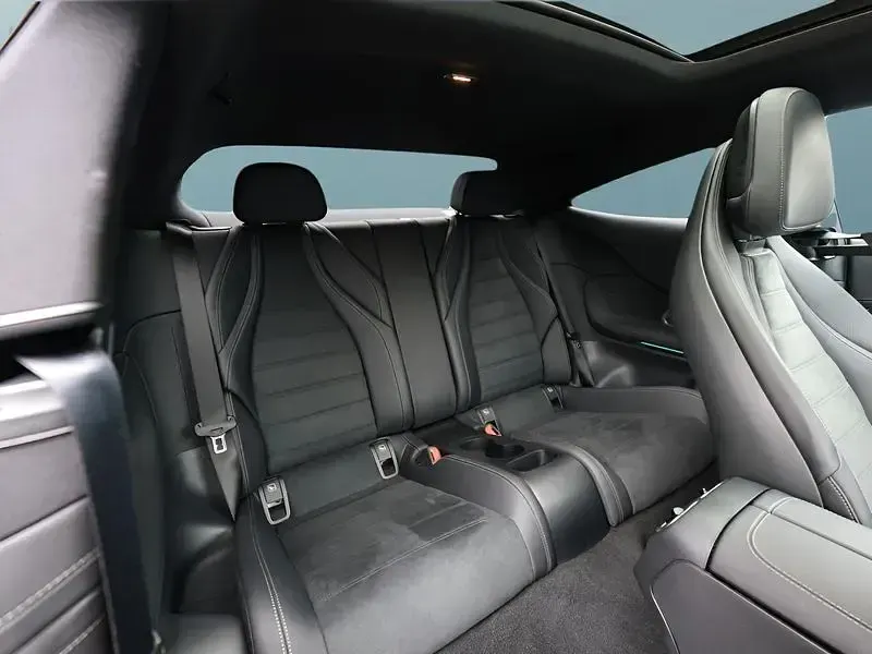 Gebraucht Mercedes CLE220 197 PS (144 kW) 2026 Weiß Coupé