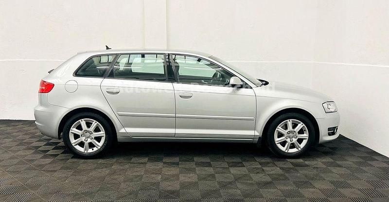 Używany Audi A3 Ambiente 200 KM (147 kW) 2012 Srebrny Hatchback