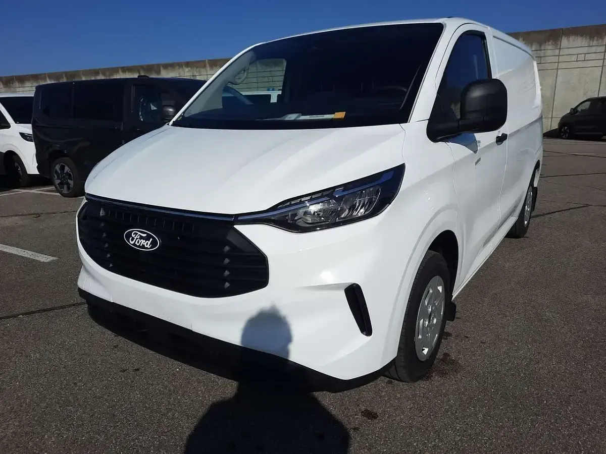 Neu Ford Transit Custom Trend 170 PS (125 kW) 2026 Weiß Van / Kleinbus