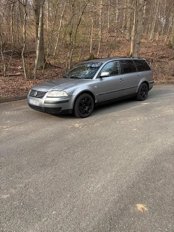 Gebraucht VW Passat 130 PS (95 kW) 2003 Grau Limousine