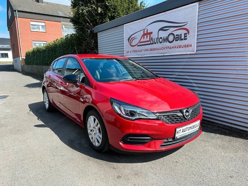 Weinrot Gebraucht 2021 Opel Astra Limousine | 12.999 € (Superpreis) - Bild 1/4