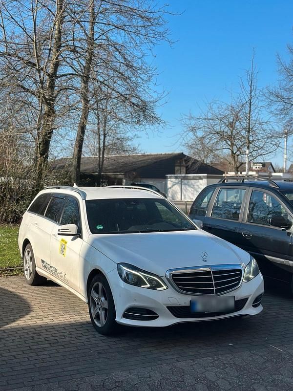 Gebraucht Mercedes E300 231 PS (169 kW) 2014 Weiß Kombi