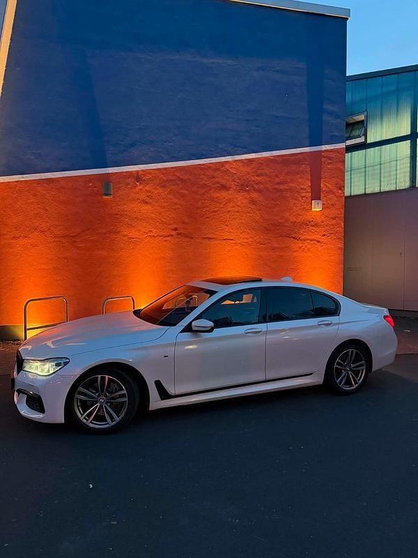 Second-hand BMW 730 265 CP (194 kW) 2016 Alb Berlinǎ