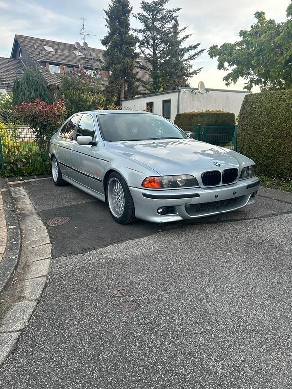 Gebraucht BMW 523 170 PS (125 kW) 1998 Silber Limousine