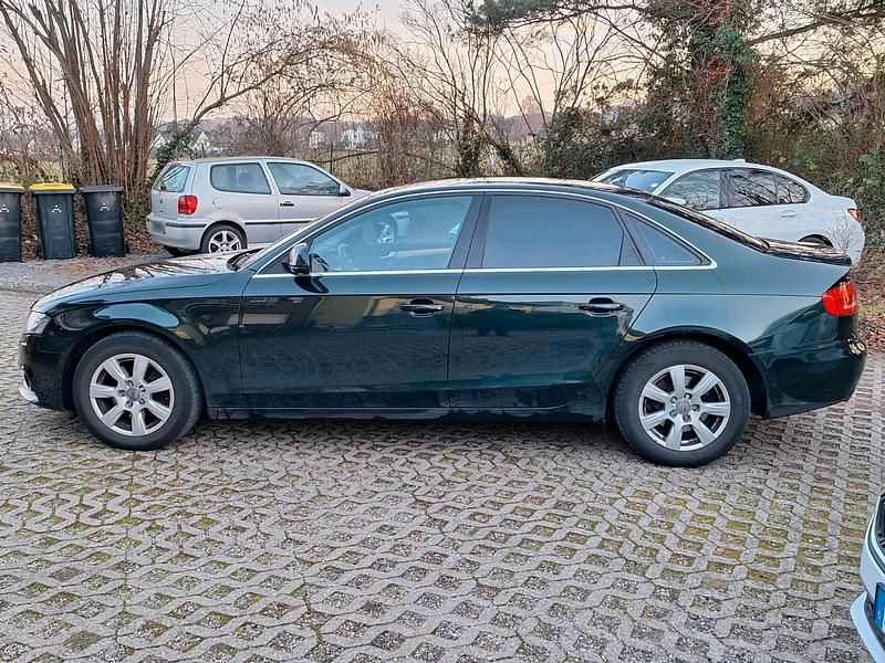 Gebraucht Audi A4 Ambiente 160 PS (117 kW) 2008 Grün Limousine