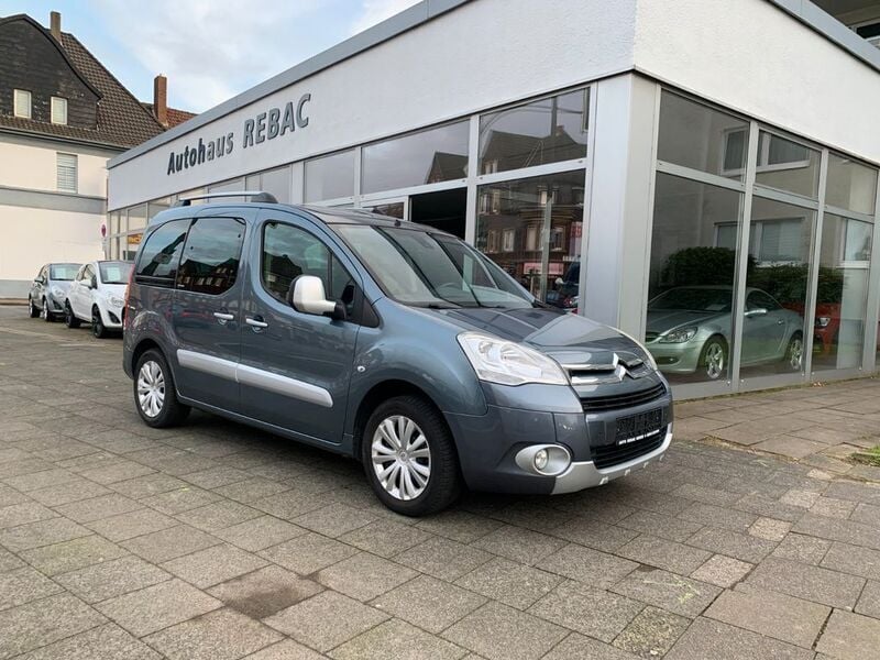 Lackierung eisengrau/metallic Gebraucht 2012 Citroën Berlingo SELECTION Van / Kleinbus | 7.290 € (Etwas zu teuer) - Bild 1/4