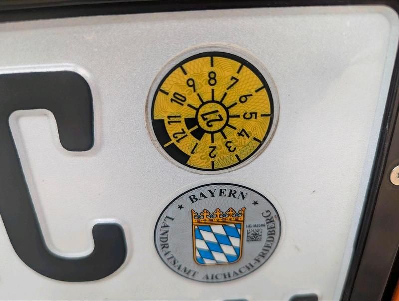 Gebraucht Land Rover Defender 290 PS (213 kW) 1989 Orange SUV