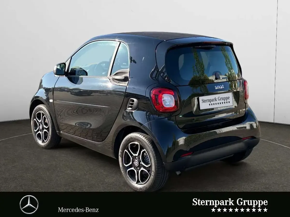 Gebraucht Smart ForTwo Coupé Passion 90 PS (66 kW) 2017 Schwarz Coupé