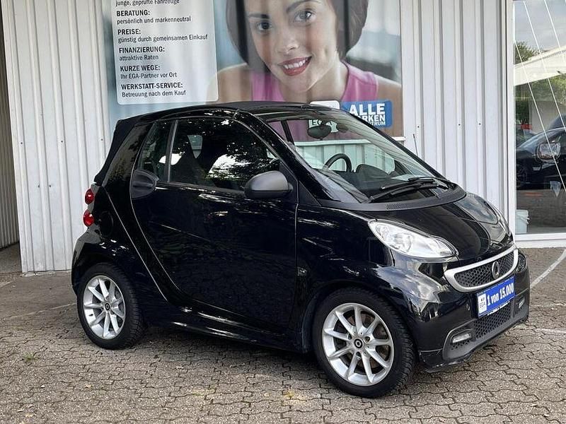 Tridion sicherheitszelle in bl Gebraucht 2014 Smart ForTwo Cabrio Passion Cabrio | 8.376 € (Fairer Preis) - Bild 1/4