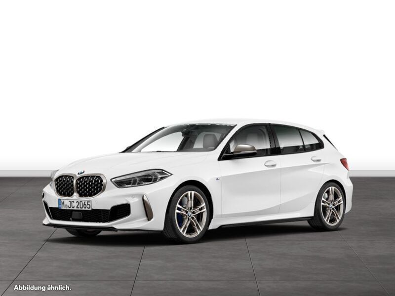 Gebraucht 2024 BMW M135 Comfort Edition Kleinwagen | 41.787 € (Fairer Preis) - Bild 1/4