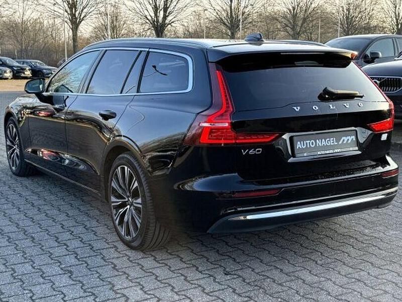 Gebraucht Volvo V60 Plus 398 PS (292 kW) 2022 Schwarz Kombi