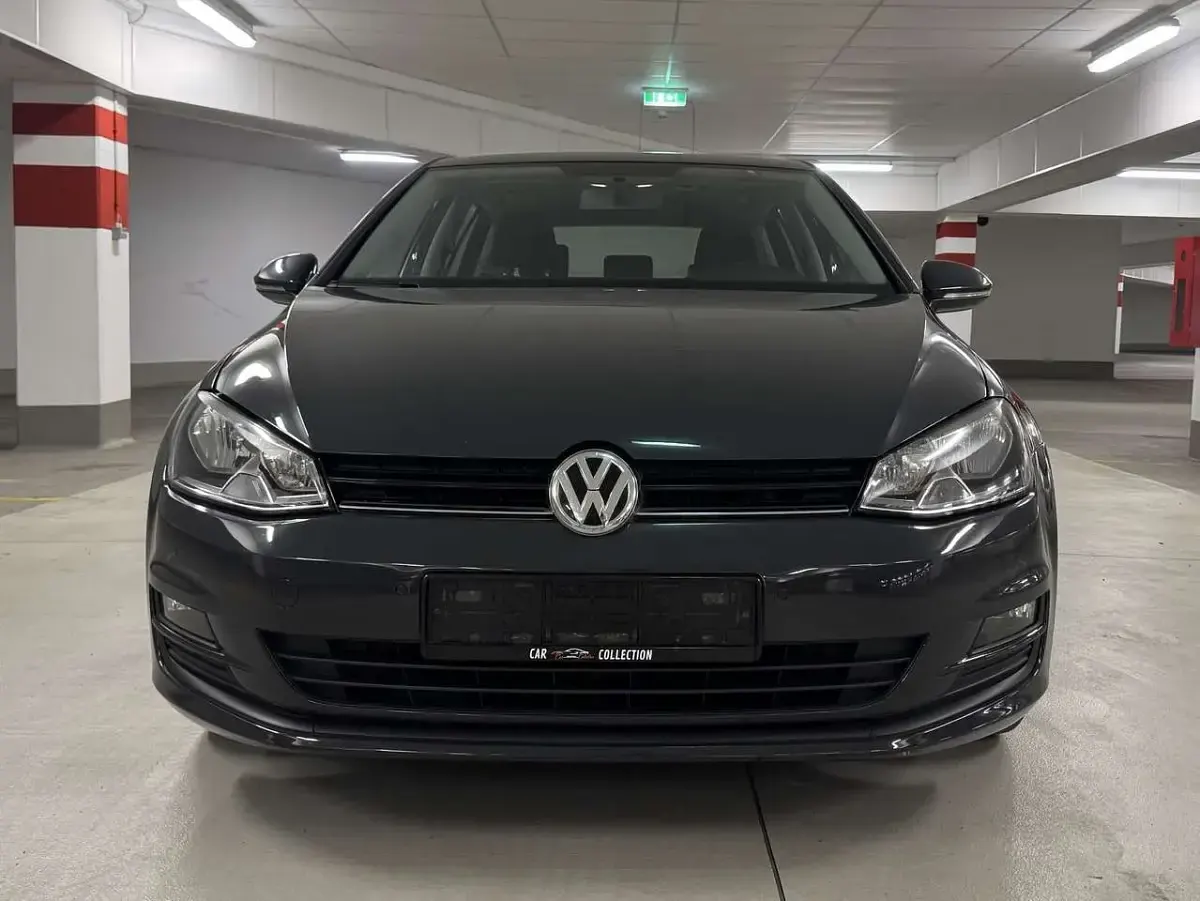 Gebraucht VW Golf VII 116 PS (85 kW) 2016 Uranograu Kleinwagen