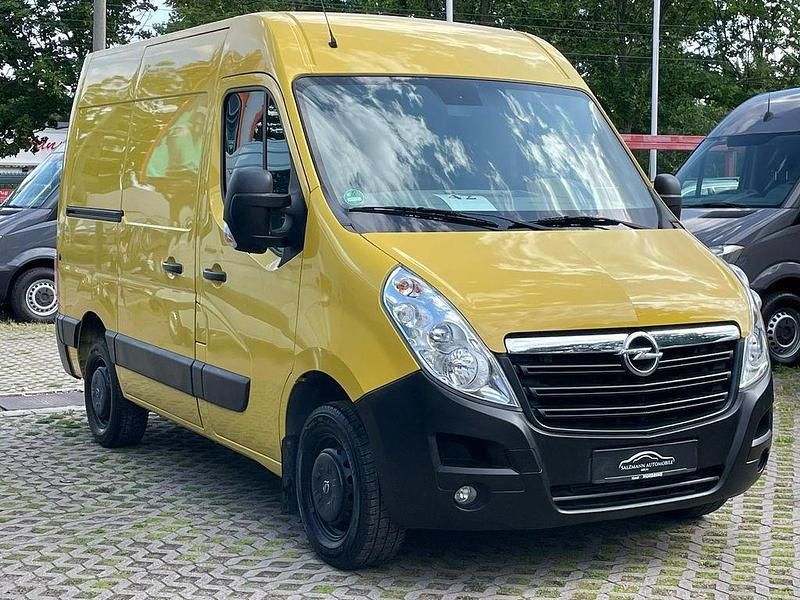 Gelb Gebraucht 2017 Opel Movano Van | 12.750 € (Superpreis) - Bild 1/4