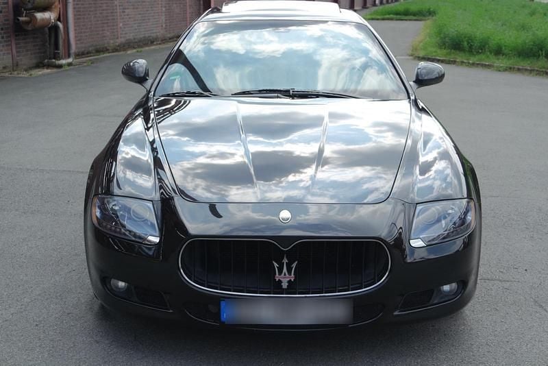 Schwarz Gebraucht 2009 Maserati Quattroporte Limousine | 42.800 € - Bild 1/4