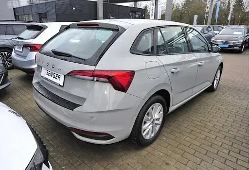 Używany Skoda Scala Selection 116 KM (85 kW) 2024 Szary Hatchback