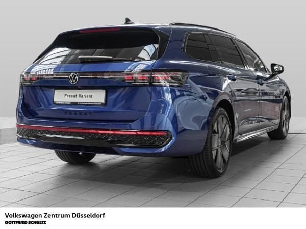 Neu VW Passat R-line 292 PS (214 kW) 2025 Blau (reef blue metallic) Kombi