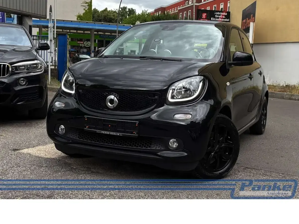 Gebraucht Smart ForFour 71 PS (52 kW) 2015 Schwarz Kleinwagen