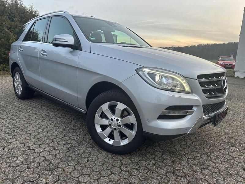 Gebraucht Mercedes ML250 204 PS (150 kW) 2013 Silber SUV