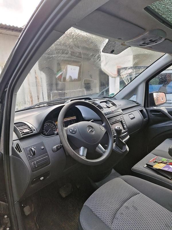 Schwarz Gebraucht 2014 Mercedes Vito Van | 15.500 € (Superpreis) - Bild 1/4