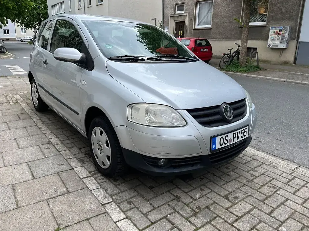 Gebraucht VW Fox 60 PS (44 kW) 2005 Silber Kleinwagen