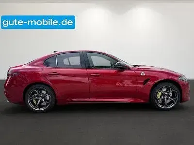 Neu Alfa Romeo Giulia Quadrifoglio 519 PS (381 kW) 2026 Rosso etna Limousine