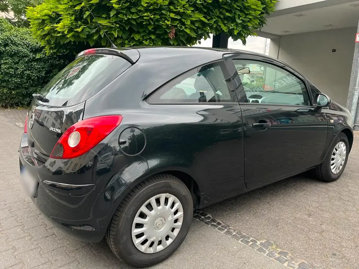 Gebraucht Opel Corsa 71 PS (52 kW) 2012 Schwarz Kleinwagen