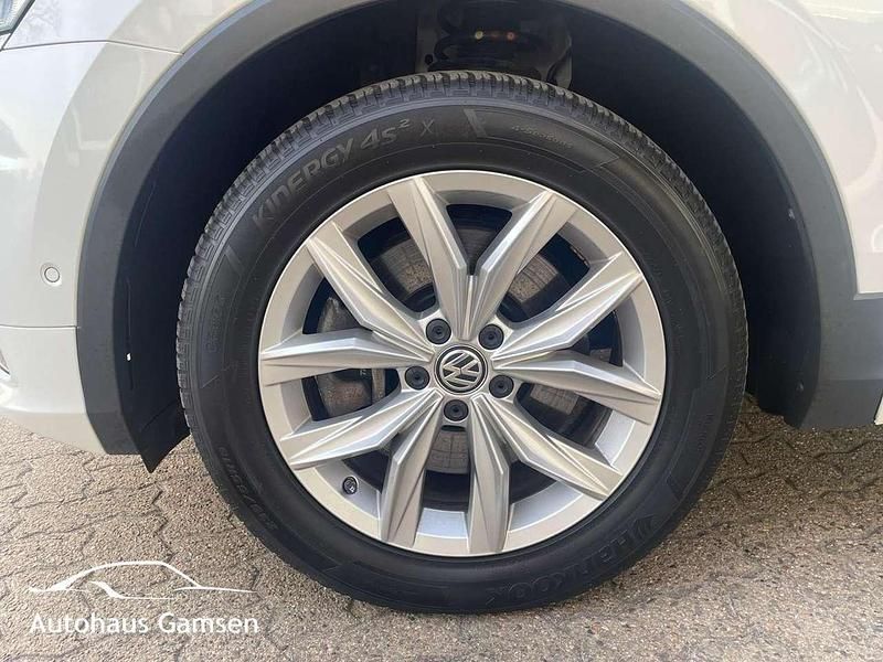 Usado VW Tiguan Highline 220 HP (161 kW) 2017 Branco SUV