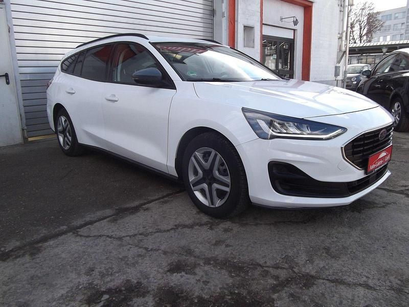 Gebraucht Ford Focus Cool & Connect 120 PS (88 kW) 2022 Weiß Kombi