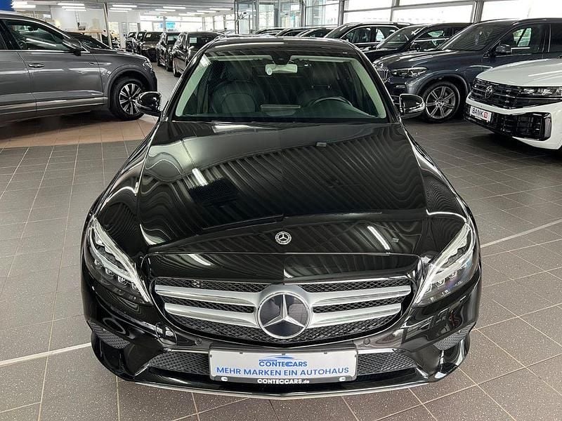 Gebraucht Mercedes C160 Avantgarde 129 PS (94 kW) 2019 Schwarz Coupé