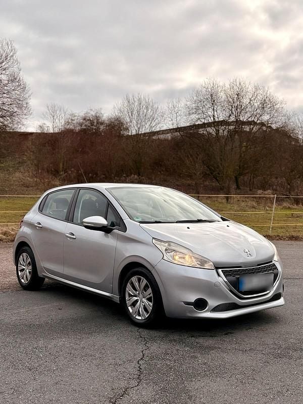 Gebraucht Peugeot 208 95 PS (69 kW) 2013 Silber Kleinwagen